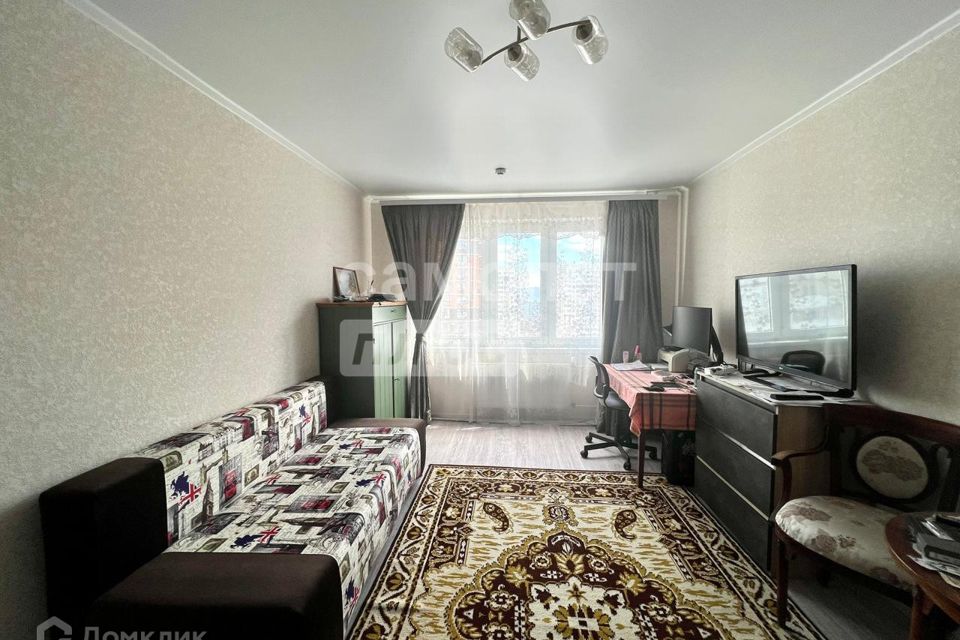 Продаётся 1-комнатная квартира, 37.8 м²