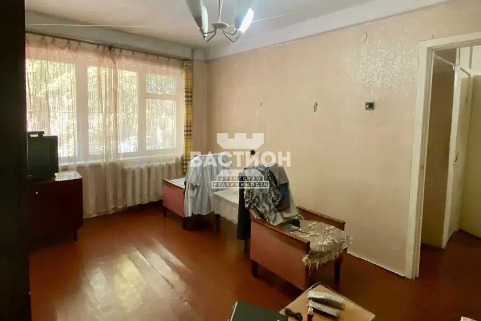 Продаётся 3-комнатная квартира, 43.7 м²