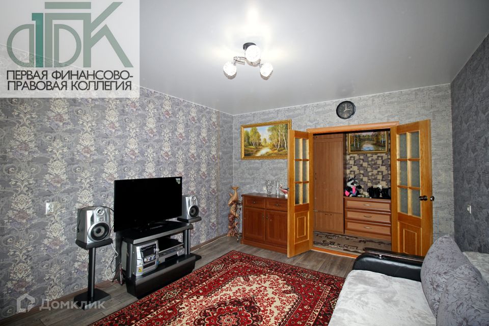 Продаётся 3-комнатная квартира, 60.5 м²