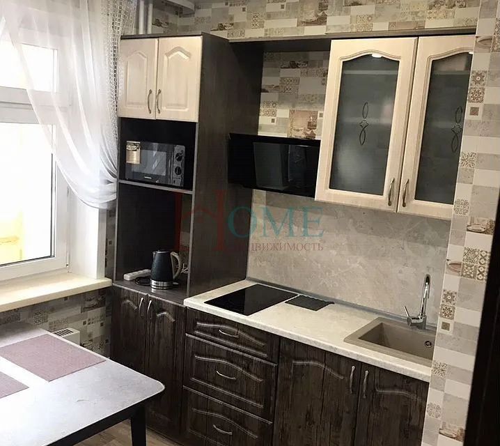 Сдаётся 1-комнатная квартира, 38 м²