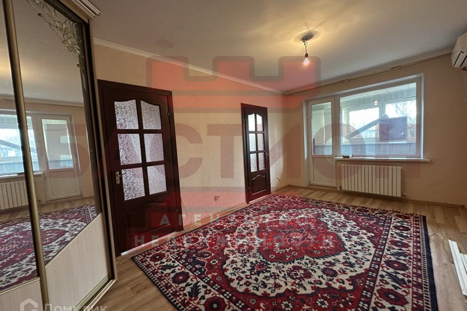 Продаётся 4-комнатная квартира, 62 м²