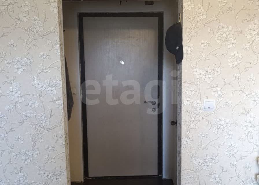Продаётся комната в 1-комн. квартире, 12.8 м²