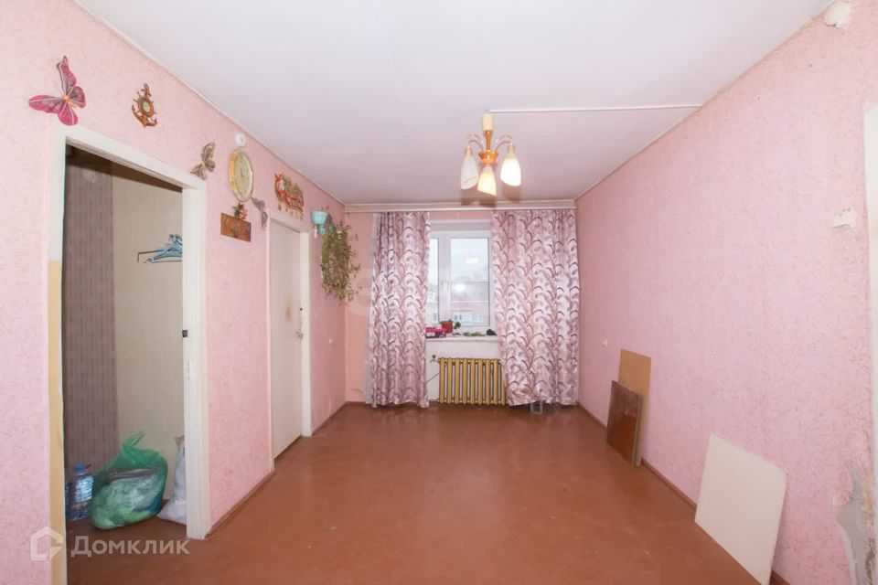 Продаётся 4-комнатная квартира, 62 м²
