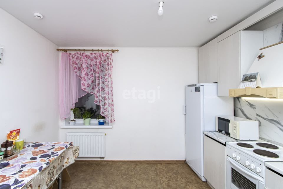Продаётся 2-комнатная квартира, 61.9 м²
