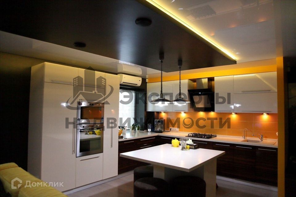 Продаётся 3-комнатная квартира, 68 м²