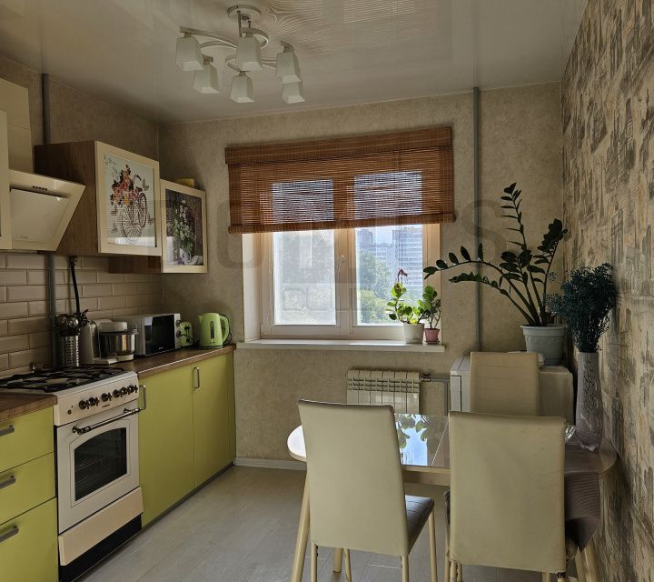Продаётся 3-комнатная квартира, 63.2 м²