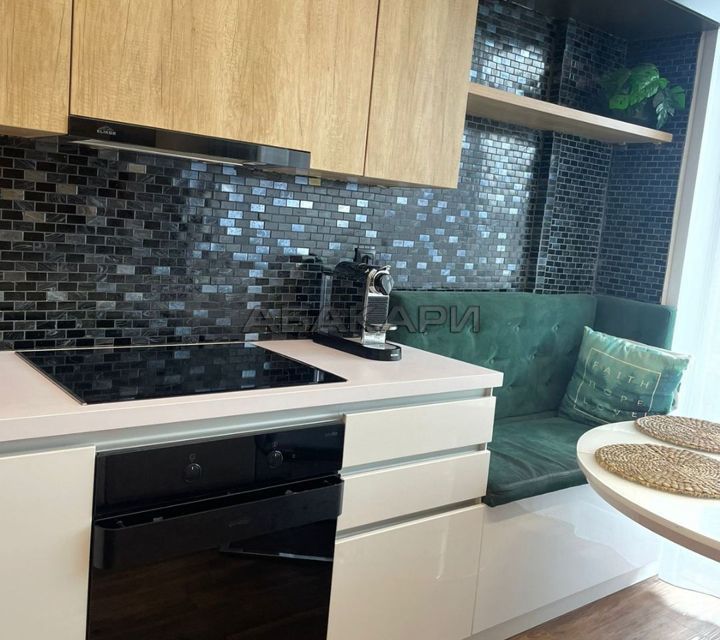 Сдаётся 2-комнатная квартира, 80 м²