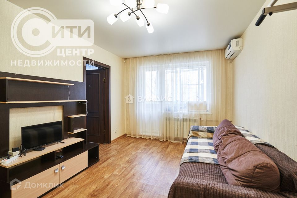 Продаётся 3-комнатная квартира, 47.1 м²