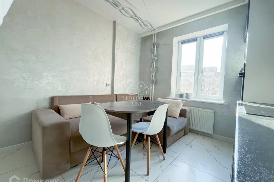 Продаётся 1-комнатная квартира, 40.85 м²