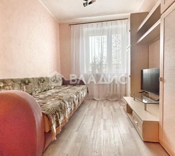 Продаётся 4-комнатная квартира, 62 м²