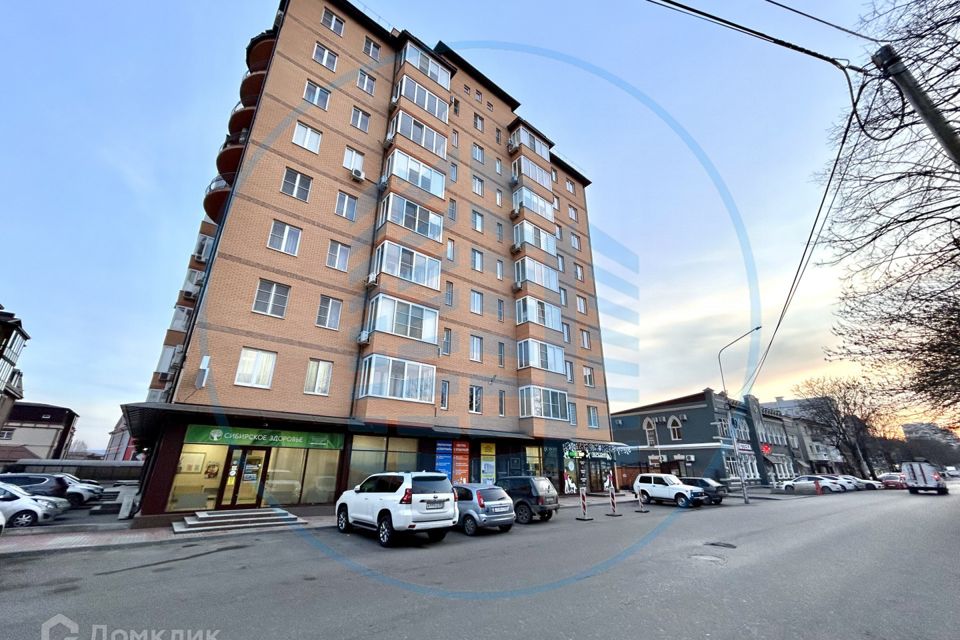 Продаётся 3-комнатная квартира, 106 м²