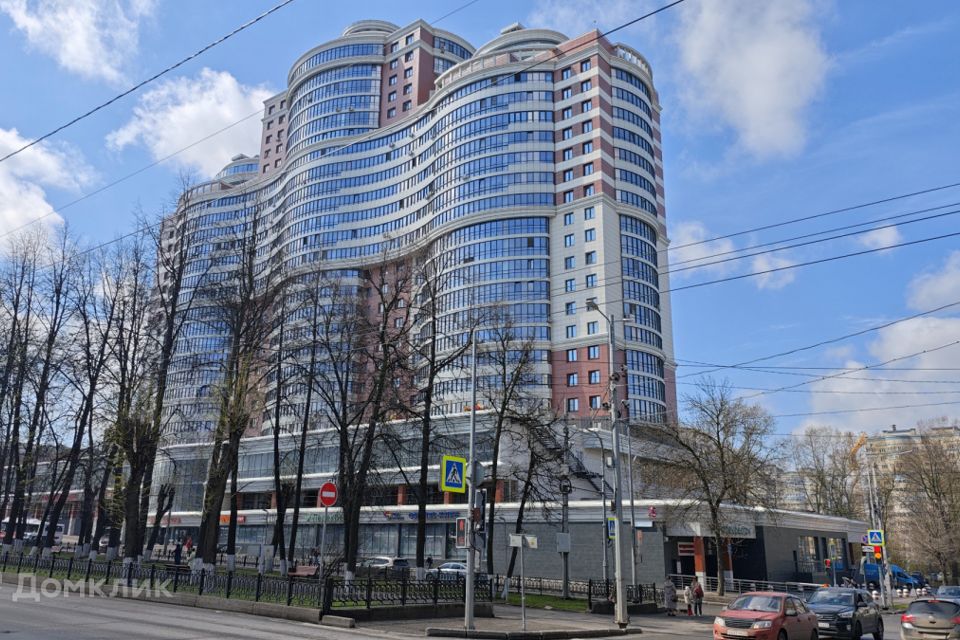 Продаётся 2-комнатная квартира, 60.6 м²