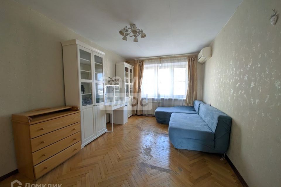Продаётся 3-комнатная квартира, 57.4 м²