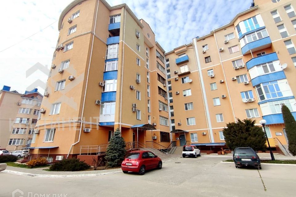 Продаётся 1-комнатная квартира, 64.3 м²
