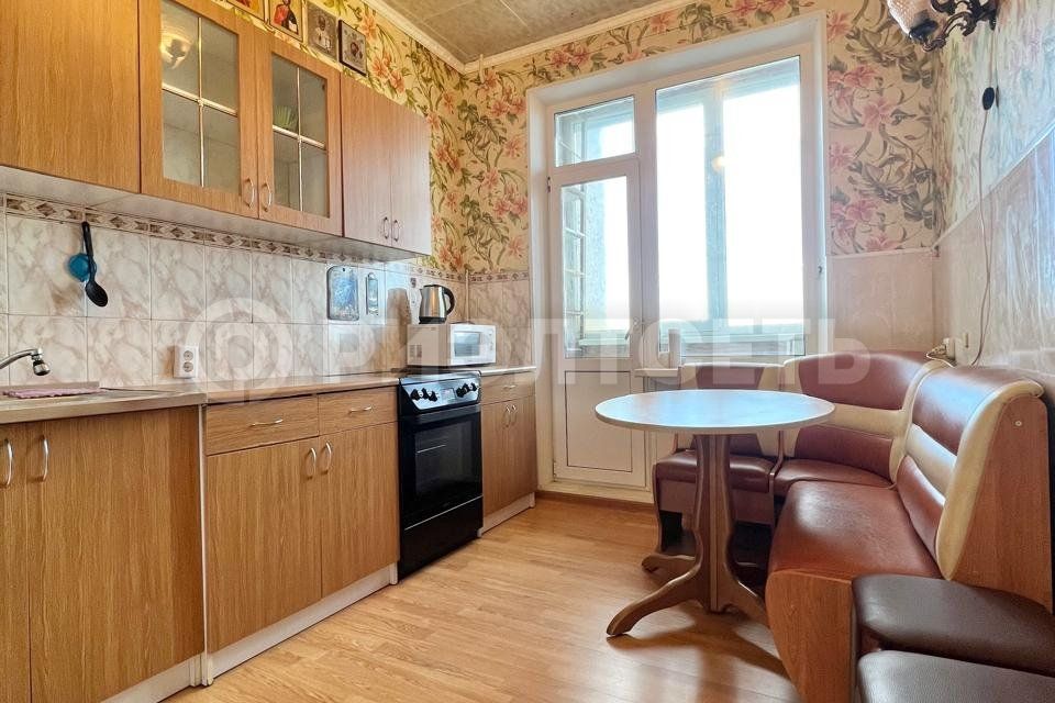 Продаётся 2-комнатная квартира, 55.7 м²