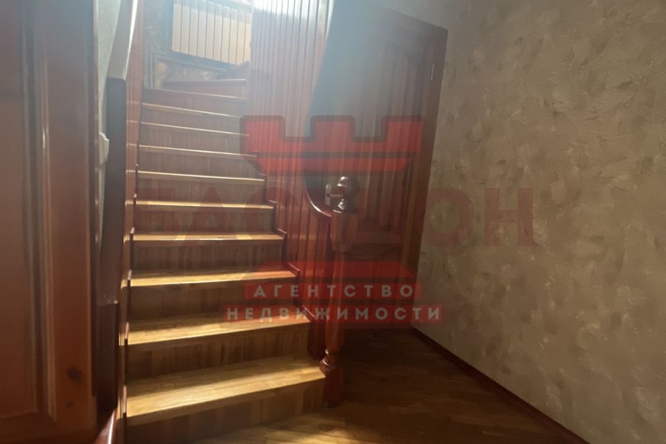 Продаётся 2-этажный дом, 250 м²