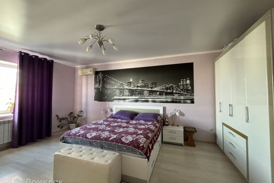 Продаётся 3-комнатная квартира, 126.5 м²