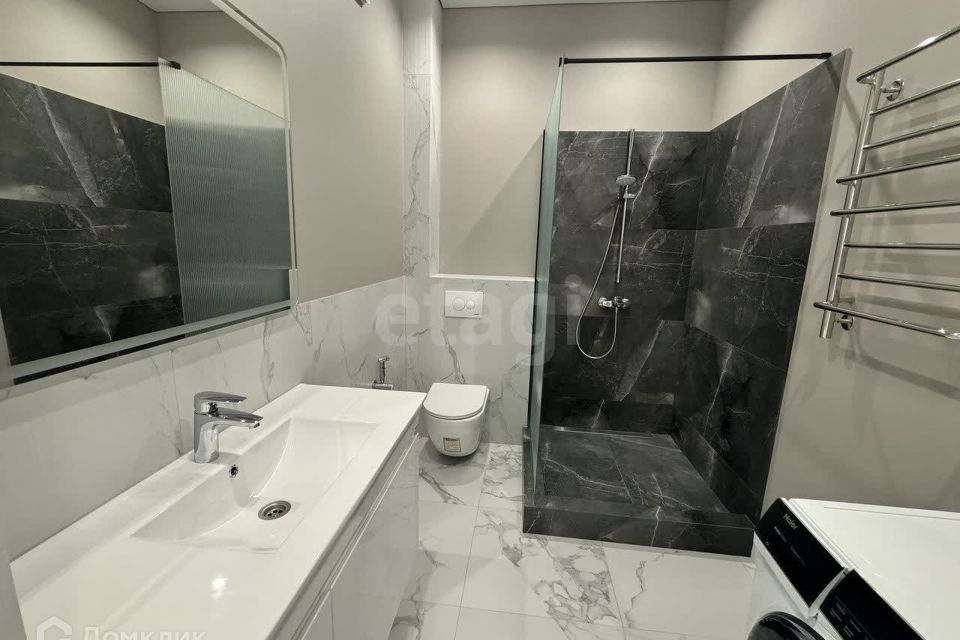 Продаётся 1-комнатная квартира, 63.4 м²
