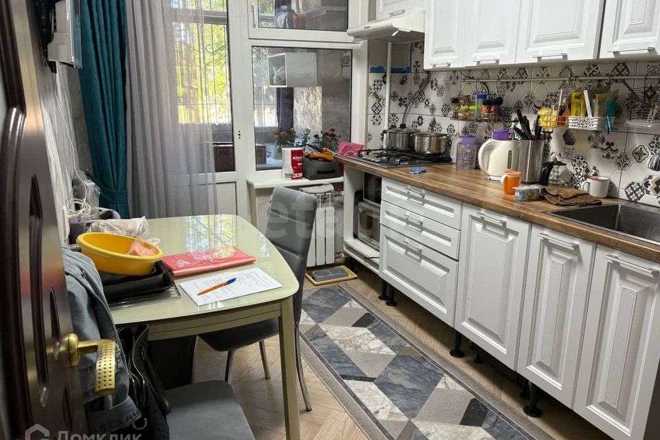 Продаётся 3-комнатная квартира, 70.7 м²