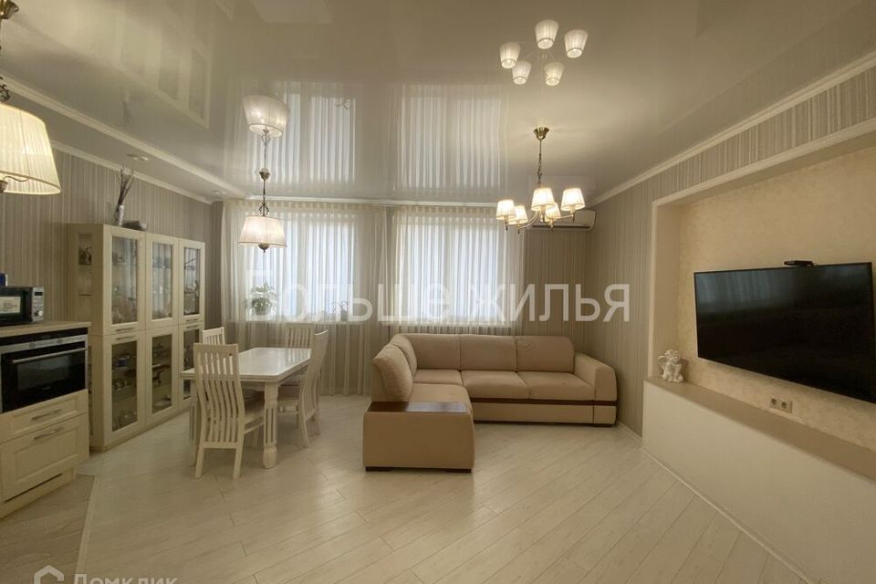 Продаётся 2-комнатная квартира, 75.7 м²