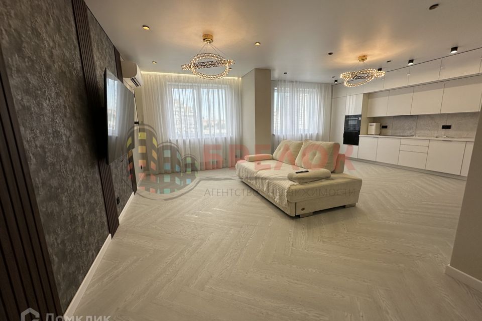Продаётся 3-комнатная квартира, 93 м²