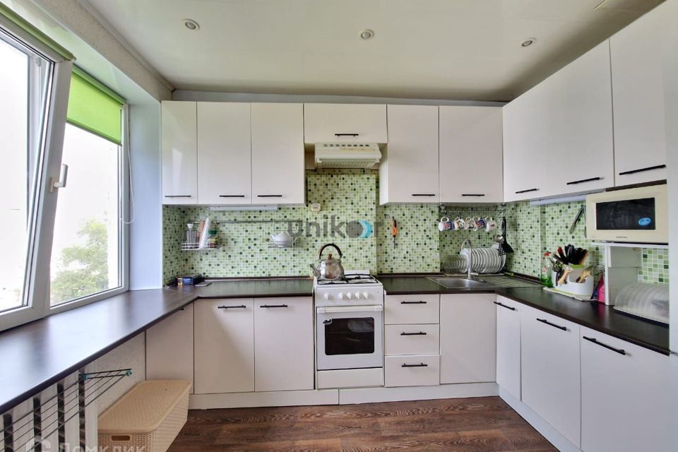 Продаётся 3-комнатная квартира, 61.6 м²