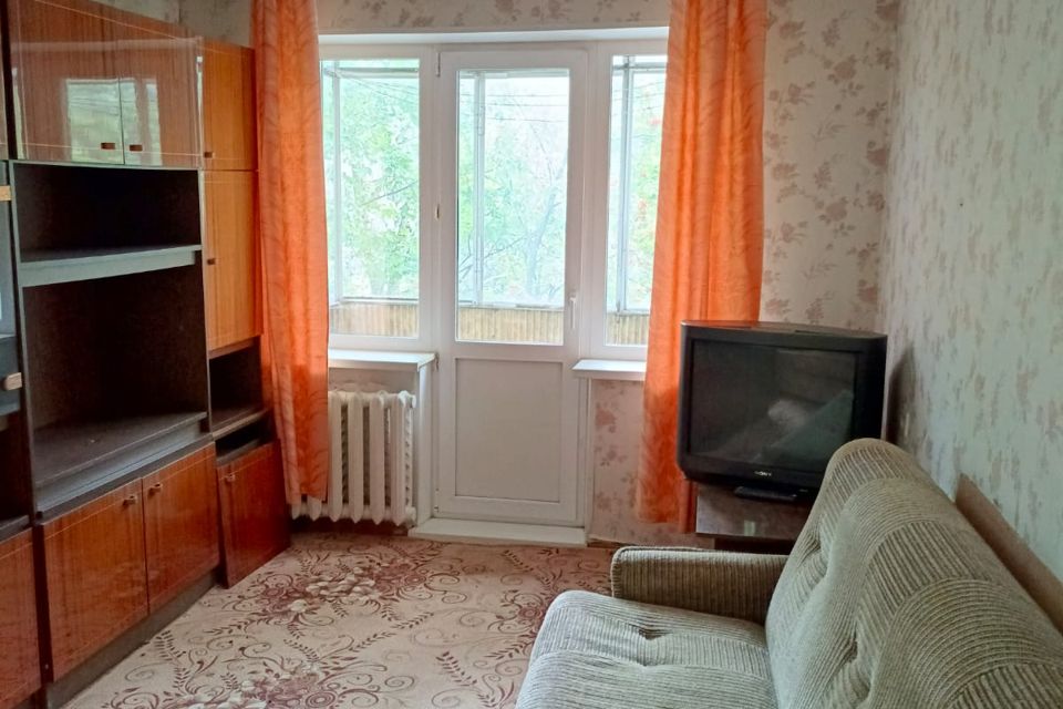 Продаётся 2-комнатная квартира, 41.9 м²