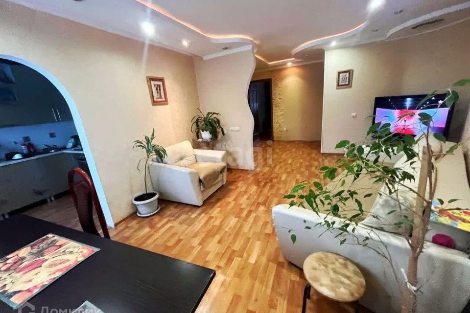 Продаётся 4-комнатная квартира, 80 м²