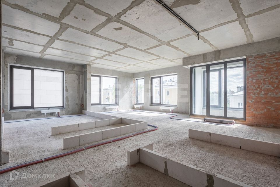 Продаётся 3-комнатная квартира, 113 м²