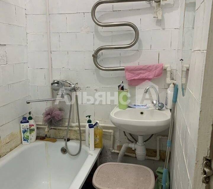 Продаётся 3-комнатная квартира, 55.8 м²