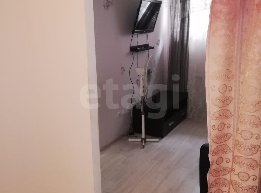 Продаётся 3-комнатная квартира, 56 м²