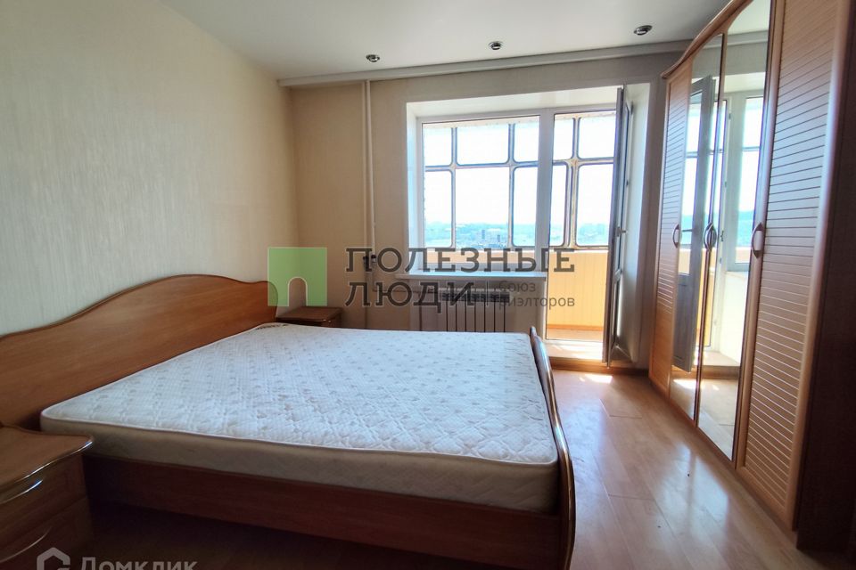 Сдаётся 2-комнатная квартира, 65 м²