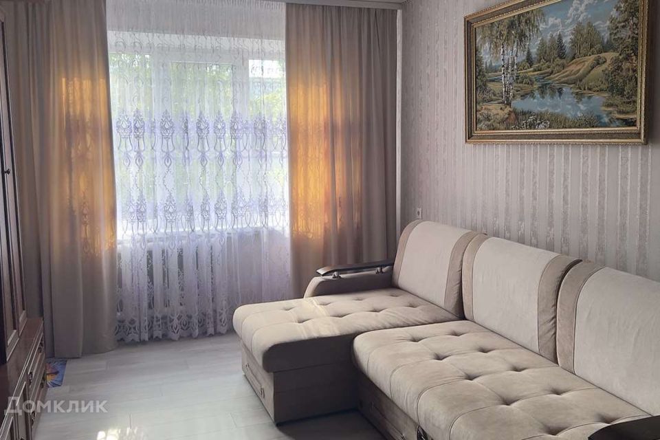 Продаётся 4-комнатная квартира, 74.5 м²