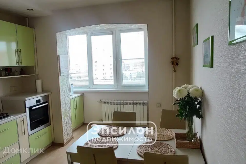 Продаётся 4-комнатная квартира, 95.6 м²