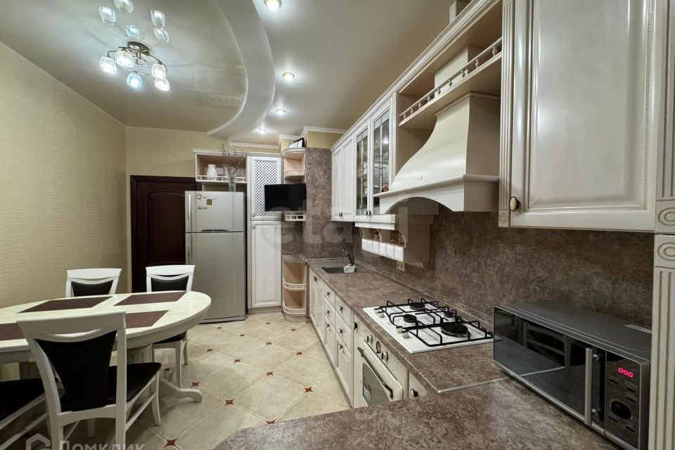 Продаётся 2-комнатная квартира, 69.6 м²