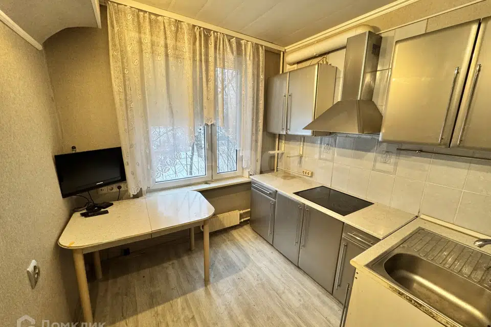 Продаётся 3-комнатная квартира, 51.4 м²