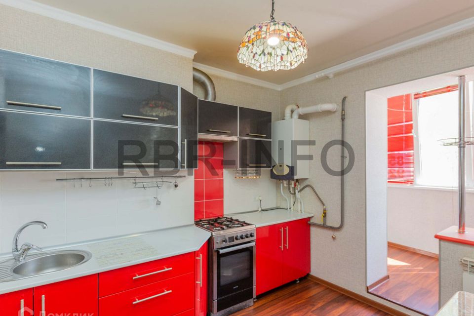 Продаётся 1-комнатная квартира, 38 м²