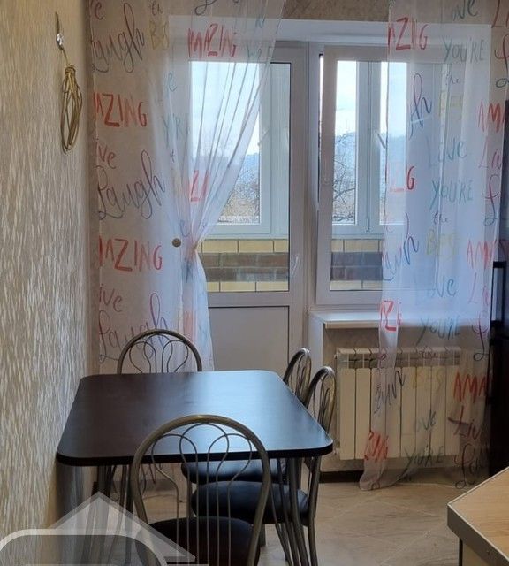 Продаётся 1-комнатная квартира, 35.9 м²