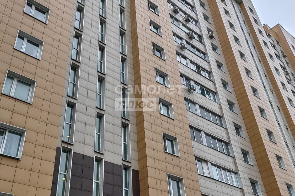 Сдаётся 1-комнатная квартира, 42 м²