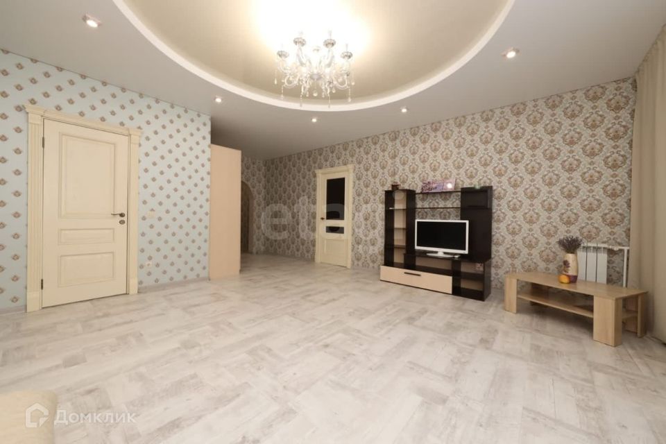 Сдаётся 3-комнатная квартира, 100 м²
