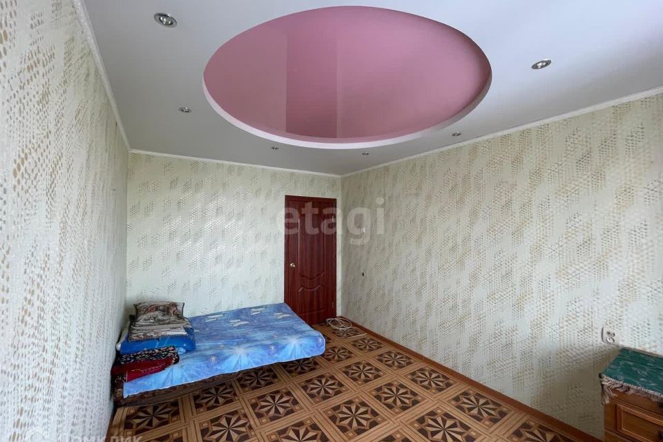 Продаётся комната в 3-комн. квартире, 12.6 м²