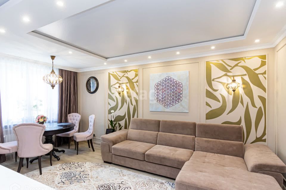 Продаётся 3-комнатная квартира, 105 м²