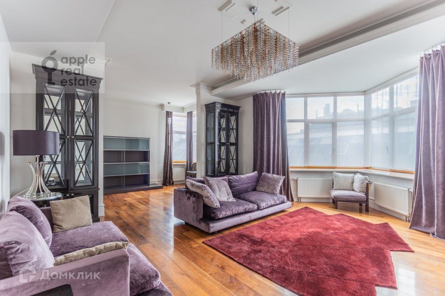 Сдаётся 3-комнатная квартира, 145 м²