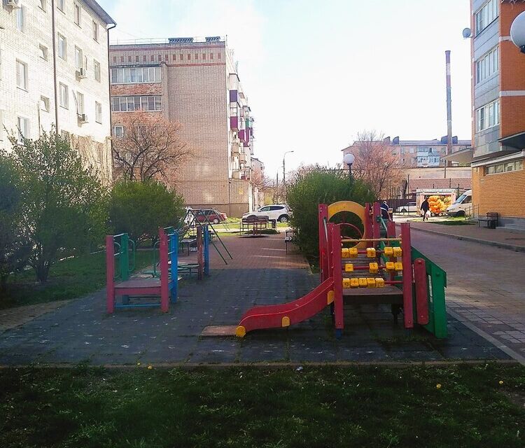 Продаётся 3-комнатная квартира, 62 м²