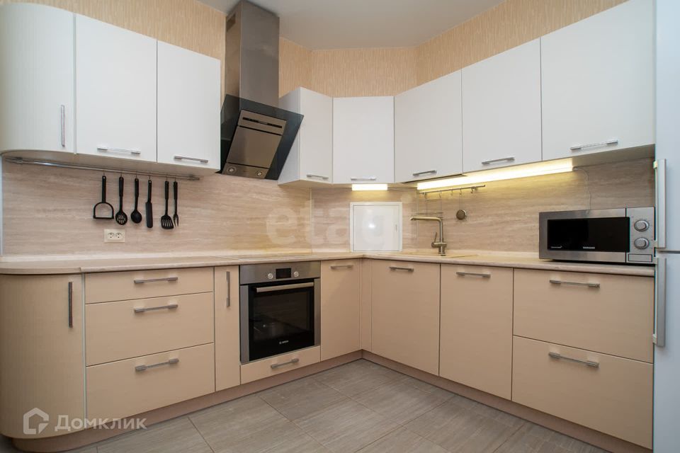 Продаётся 3-комнатная квартира, 91.6 м²