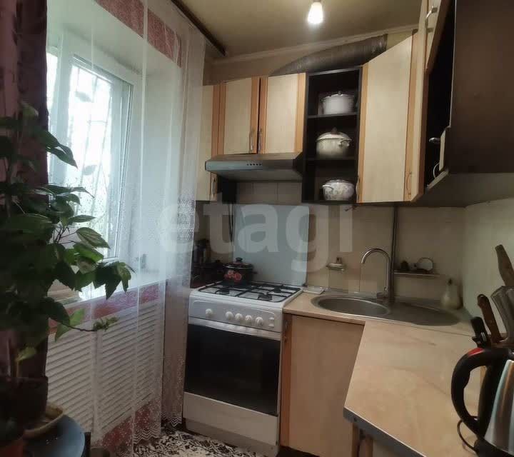 Продаётся 4-комнатная квартира, 85 м²