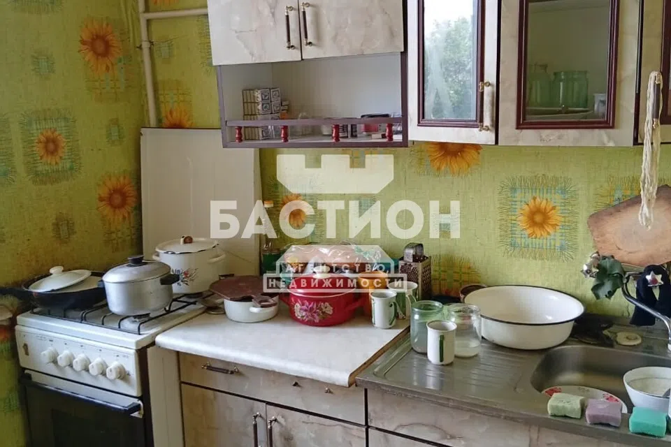Продаётся 3-комнатная квартира, 55.9 м²