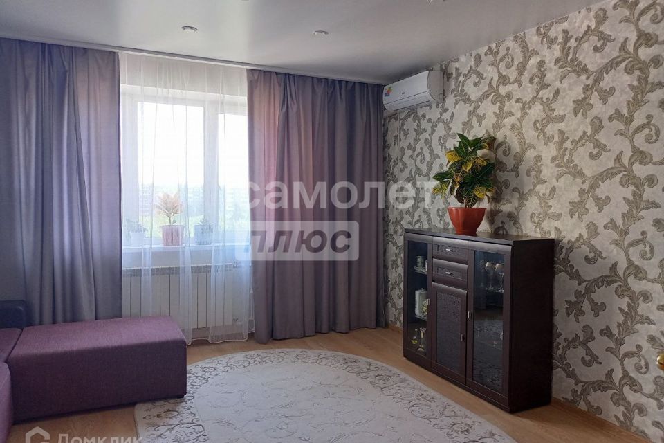 Продаётся 4-комнатная квартира, 80.9 м²