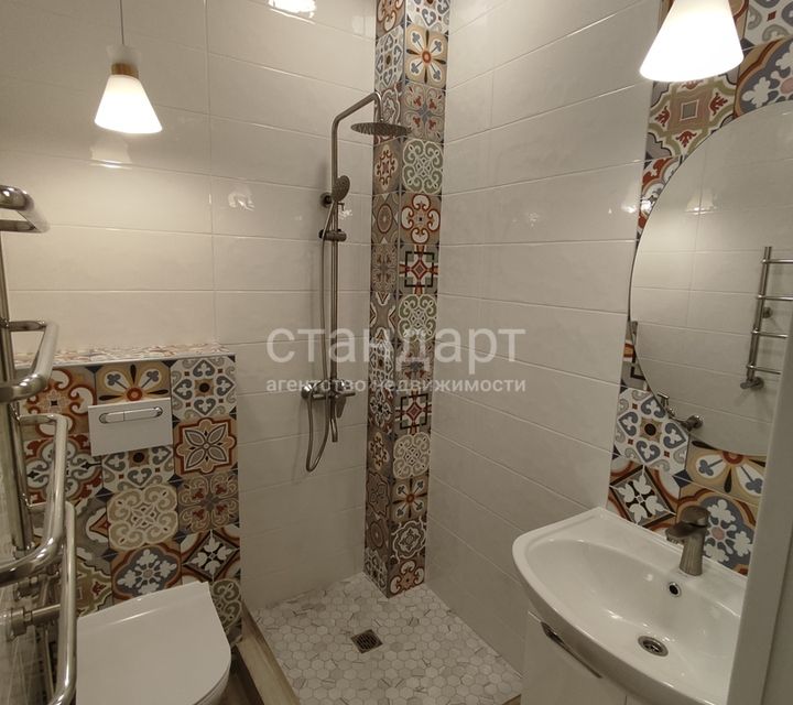 Продаётся 1-комнатная квартира, 42 м²