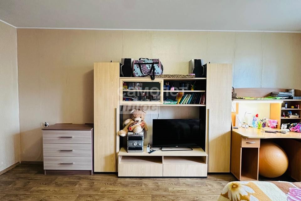 Продаётся 1-комнатная квартира, 37.4 м²
